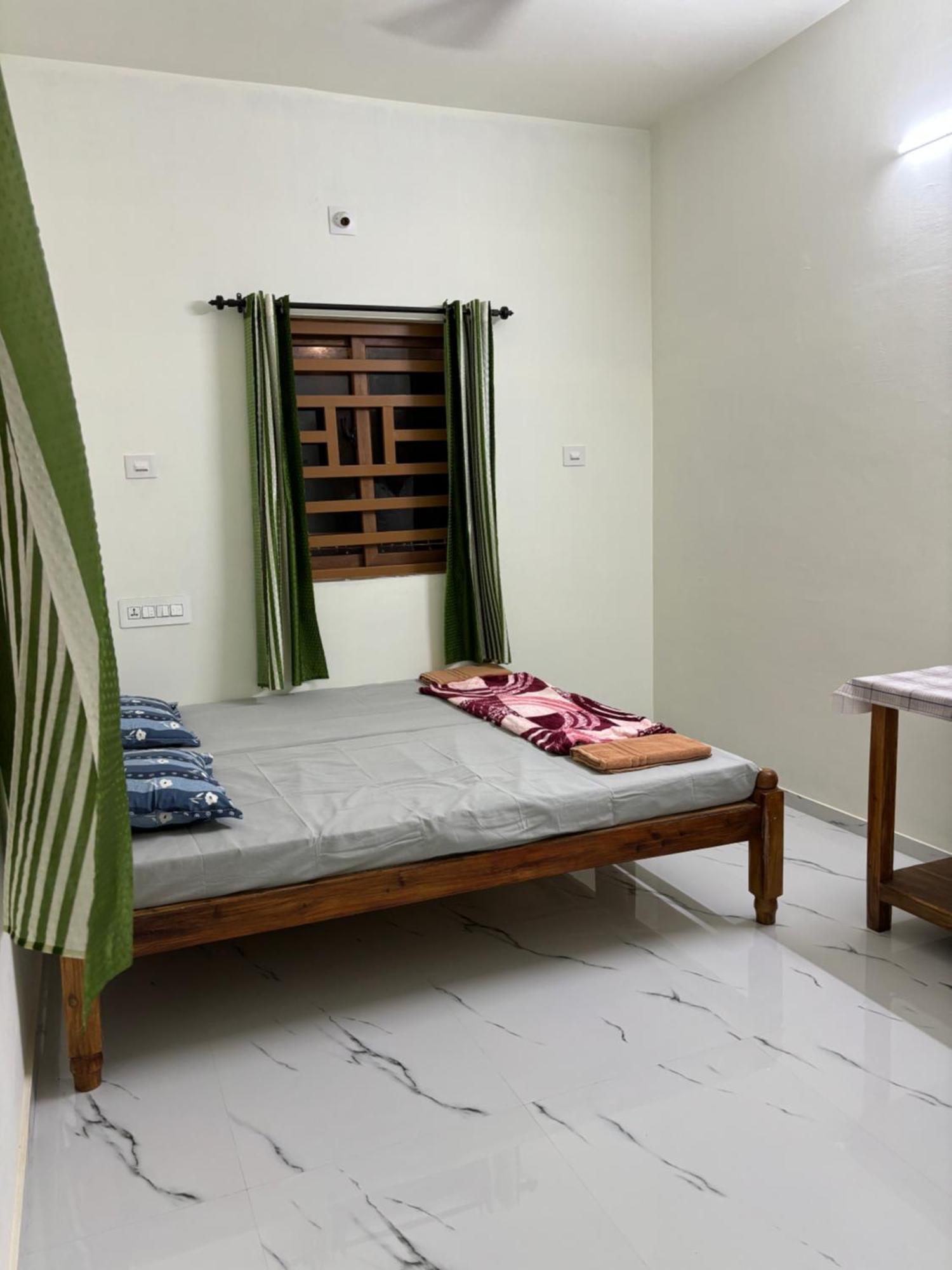 Golden Beach Home Stay Alappuzha ภายนอก รูปภาพ