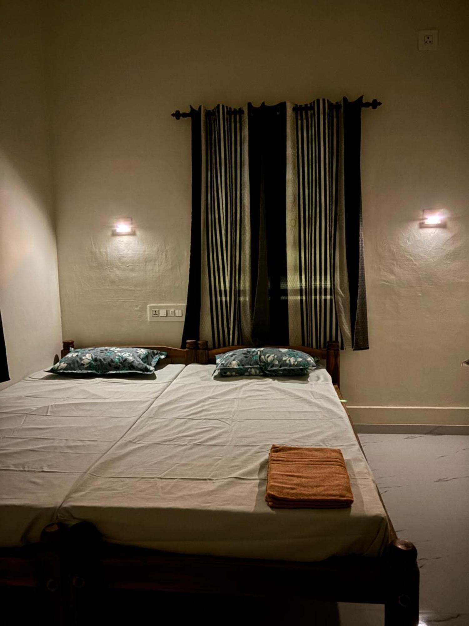 Golden Beach Home Stay Alappuzha ภายนอก รูปภาพ