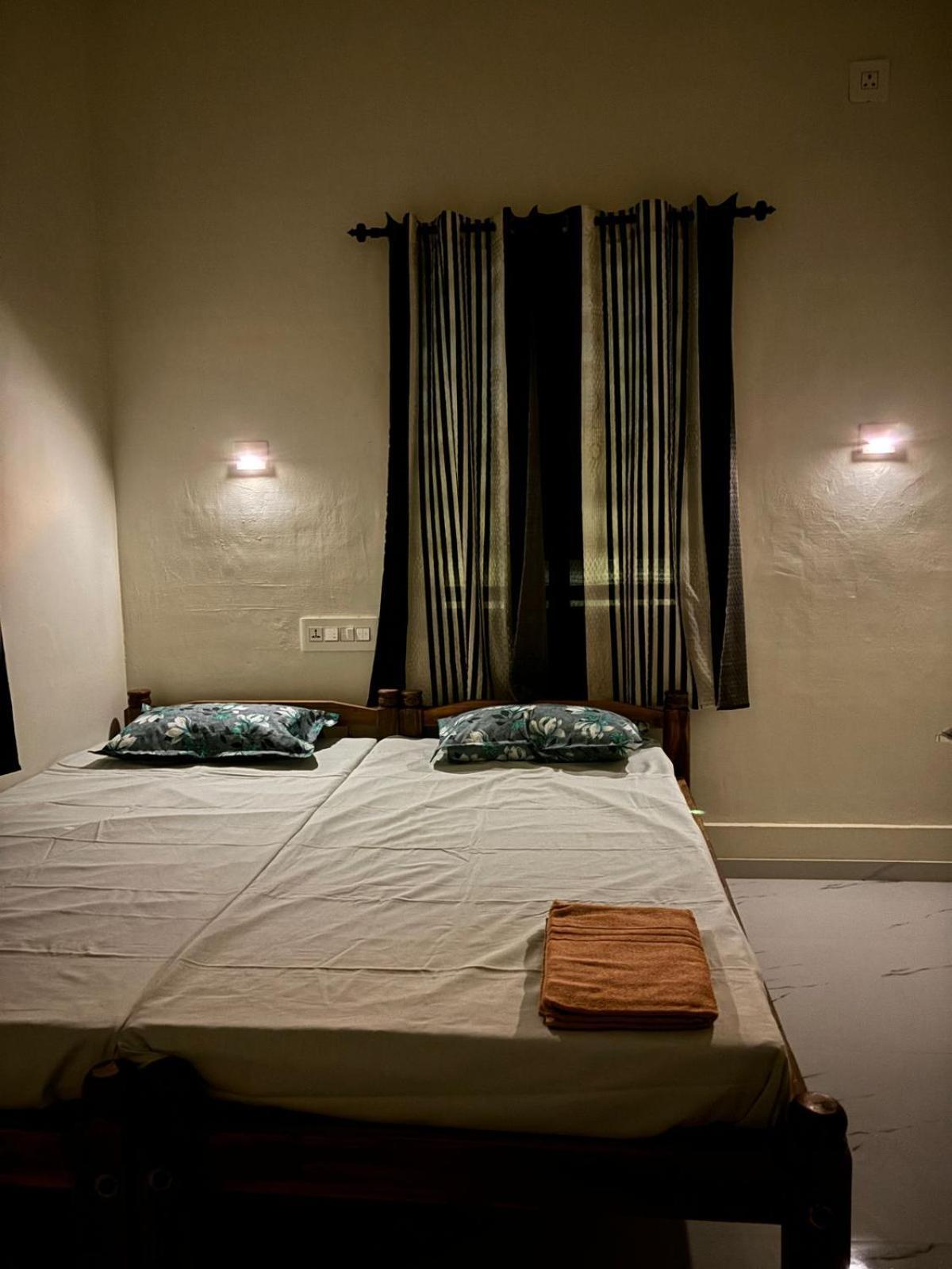 Golden Beach Home Stay Alappuzha ภายนอก รูปภาพ