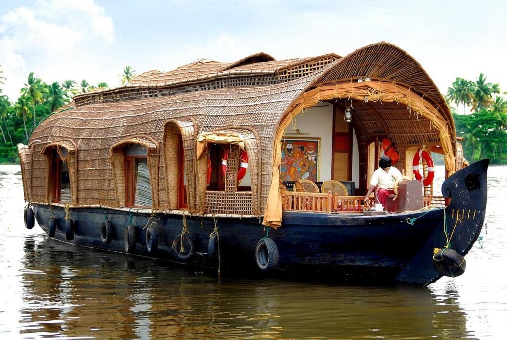 Golden Beach Home Stay Alappuzha ภายนอก รูปภาพ